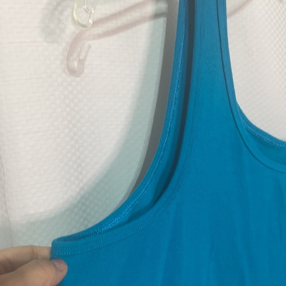 Avenue 26/28 turquoise tank cotton spandex blend euc - Picture 3 of 6